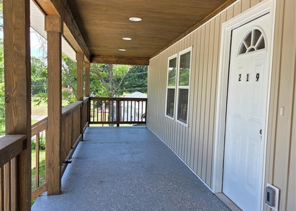 219 Green Drive Sw - Photo 1
