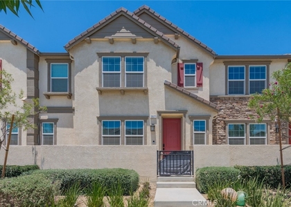 3977 E Huntingron Street - Photo 1