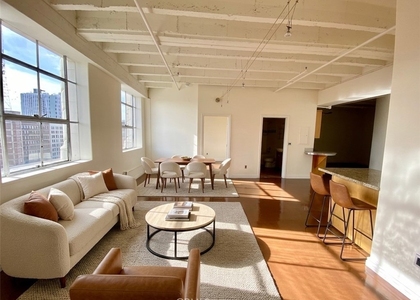 312 W 5th Street - Photo 1