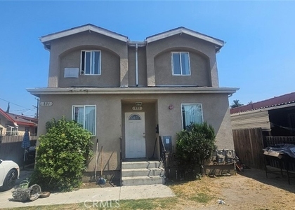 833 E 80th - Photo 1