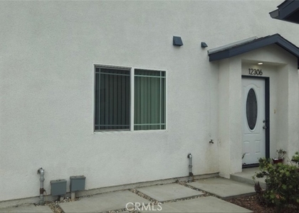 12306 Valley View - Photo 1