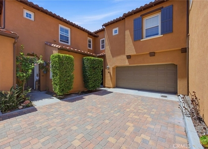 42 Paseo Vista - Photo 1
