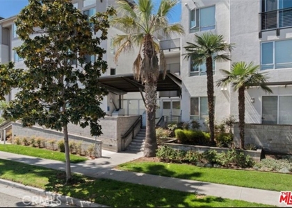 6400 Crescent Parkway - Photo 1