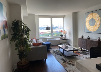 60 Riverside Boulevard - Photo 1