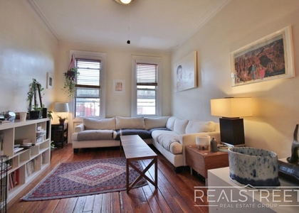 1154 Myrtle Avenue - Photo 1