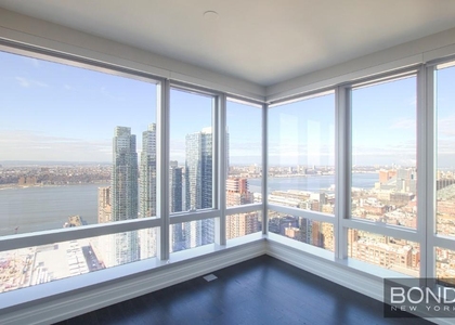 Tenth Avenue - Photo 1