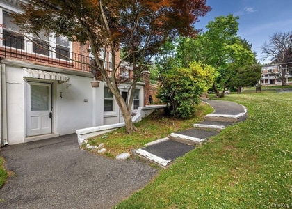 111 N Broadway - Photo 1
