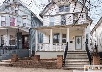 264 Seaman Street - Photo 1