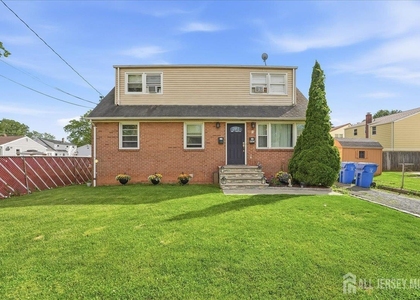 445 Smith Street - Photo 1