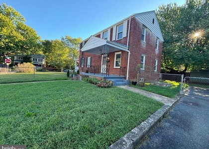 2856 Fairhaven Avenue - Photo 1