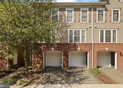 7124 Huntley Creek Place - Photo 1