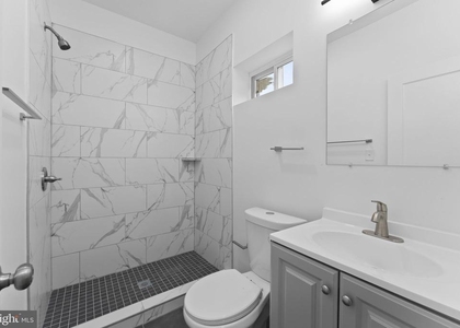 2600 S 7th Street - Photo 1