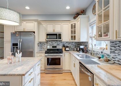 1509 S Dorrance Street - Photo 1