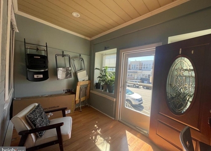 925 E Tioga Street - Photo 1
