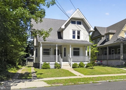 107 Harvard Avenue - Photo 1