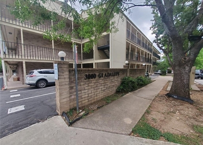 3000 Guadalupe St - Photo 1