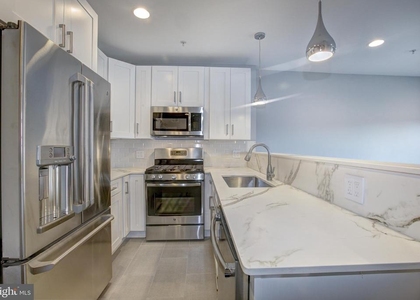 1827 Benning Road Ne - Photo 1