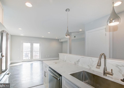1827 Benning Road Ne - Photo 1