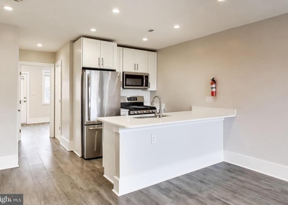 924 19th Street Ne - Photo 1