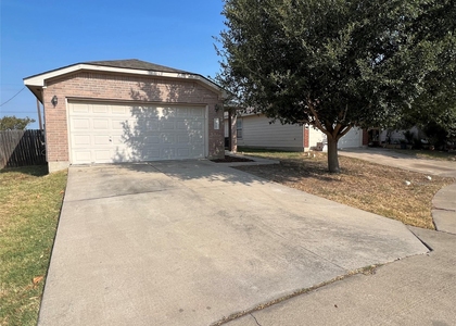 5820 Angel Dr - Photo 1