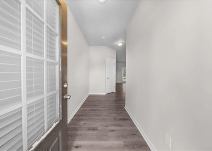 200 Nw Vickery Ln Nw - Photo 1