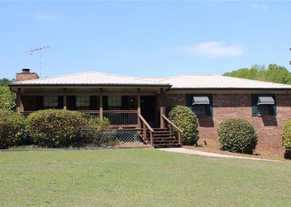 426 Atlanta Highway - Photo 1