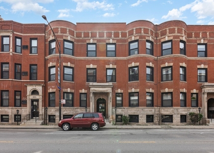 2910 N Halsted Street - Photo 1
