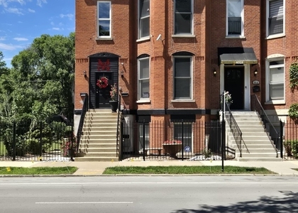 4020 S Drexel Boulevard - Photo 1