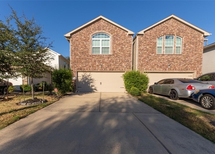 11413 Hackmatack Way - Photo 1