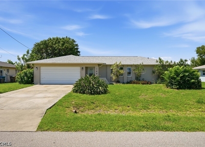 1446 Se 13th Street - Photo 1
