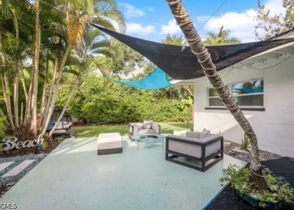 2710 Mcgregor Boulevard - Photo 1