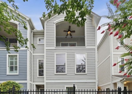 1716 Elgin Street - Photo 1