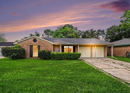 7607 Grape Street - Photo 1
