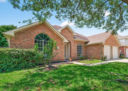 13815 Daehne Drive - Photo 1