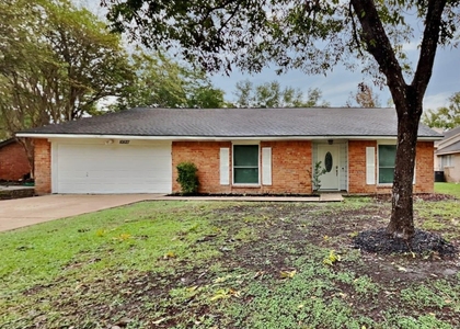 10527 Mills Walk Drive - Photo 1