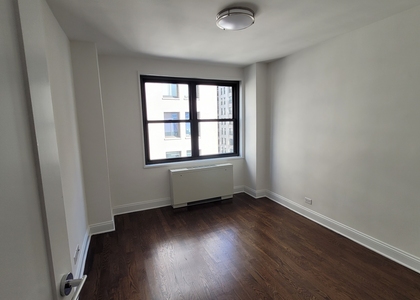 5 Avenue - Photo 1