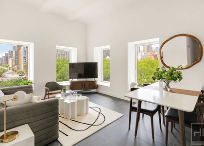 1st Avenue - Photo 1