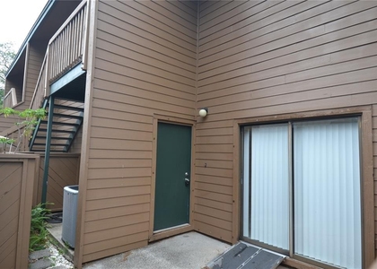 605 Lennox Road W - Photo 1