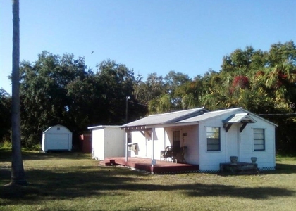 7205 S Manhattan Avenue - Photo 1