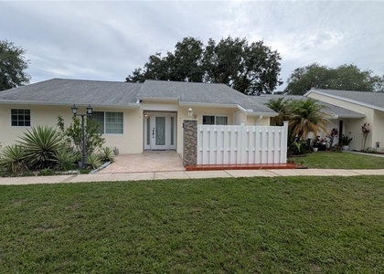 4000 Poinciana Court - Photo 1