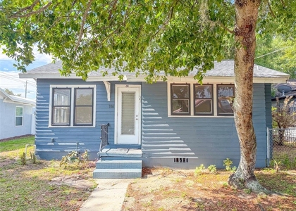 106 Avenue D Sw - Photo 1