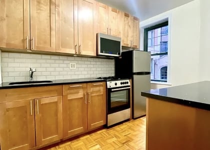East 79th Street - Photo 1