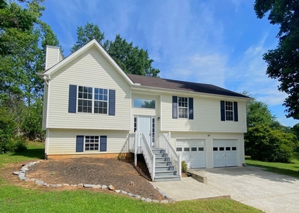51 Connie Drive - Photo 1