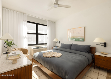 1150 Kingsley Street - Photo 1