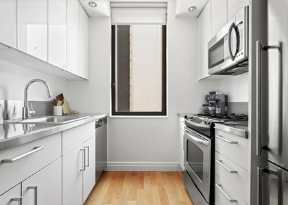 West 54th Street - Photo 1