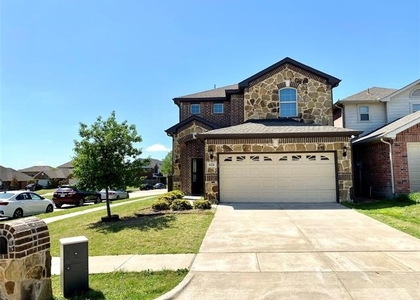 621 Fleming Street - Photo 1