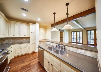 2510 N Henderson - Photo 1