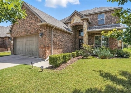 2404 Sabine Circle - Photo 1