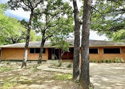 1926 Laurelwood Drive - Photo 1