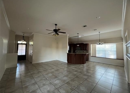 547 Fox Cove - Photo 1